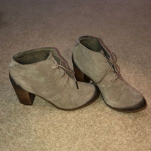 Toms tan Ankle Boots Booties